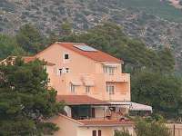 Appartamenti Dobrila Jelsa alloggio all'isola di Hvar Croazia
